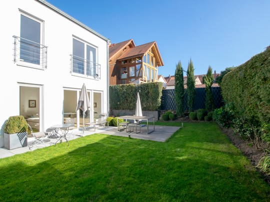 Moderner Wohnkomfort in Nussloch: Neuwertiges Einfamilienhaus mit über 173 m²  Wohnfläche - Ihr Immobilienmakler in Nußloch