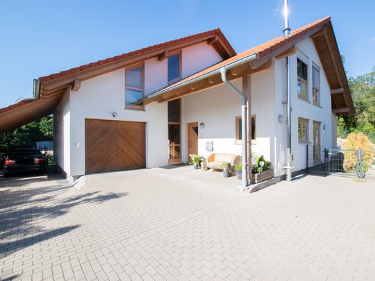 Schwetzingen-Hirschacker: Tolles Haus mit tollen Mietern sucht tollen Kapitalanleger - Ihr Immobilienmakler in Schwetzingen