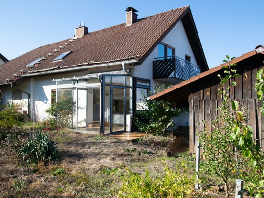 Großzügige Doppelhaushälfte mit viel Potenzial in ruhiger Aussichtslage von Gaiberg - Ihr Immobilienmakler in Gaiberg