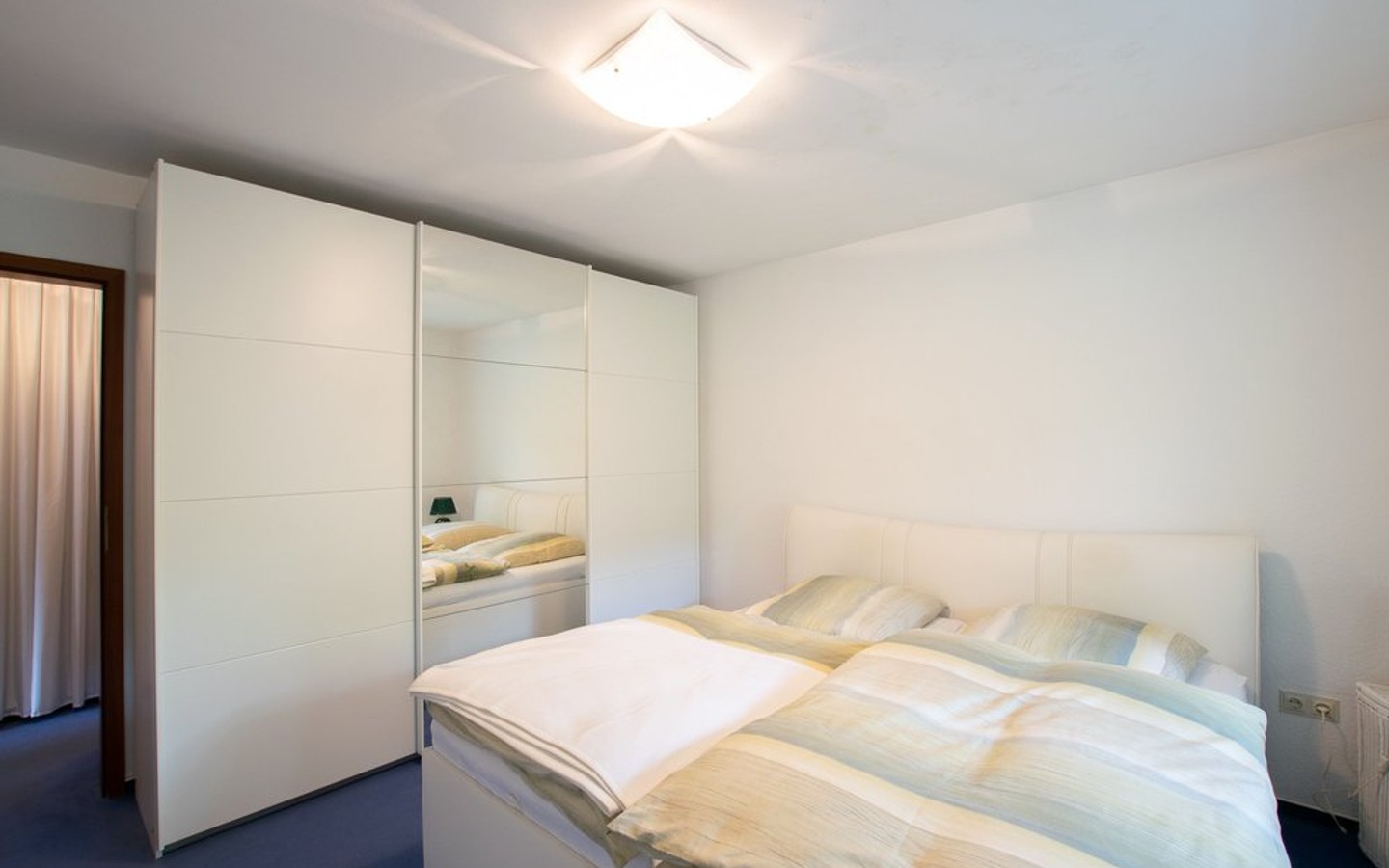 Schlafzimmer - HD-Ziegelhausen: Tolle 2 Zimmerwohnung mit riesigem Balkon