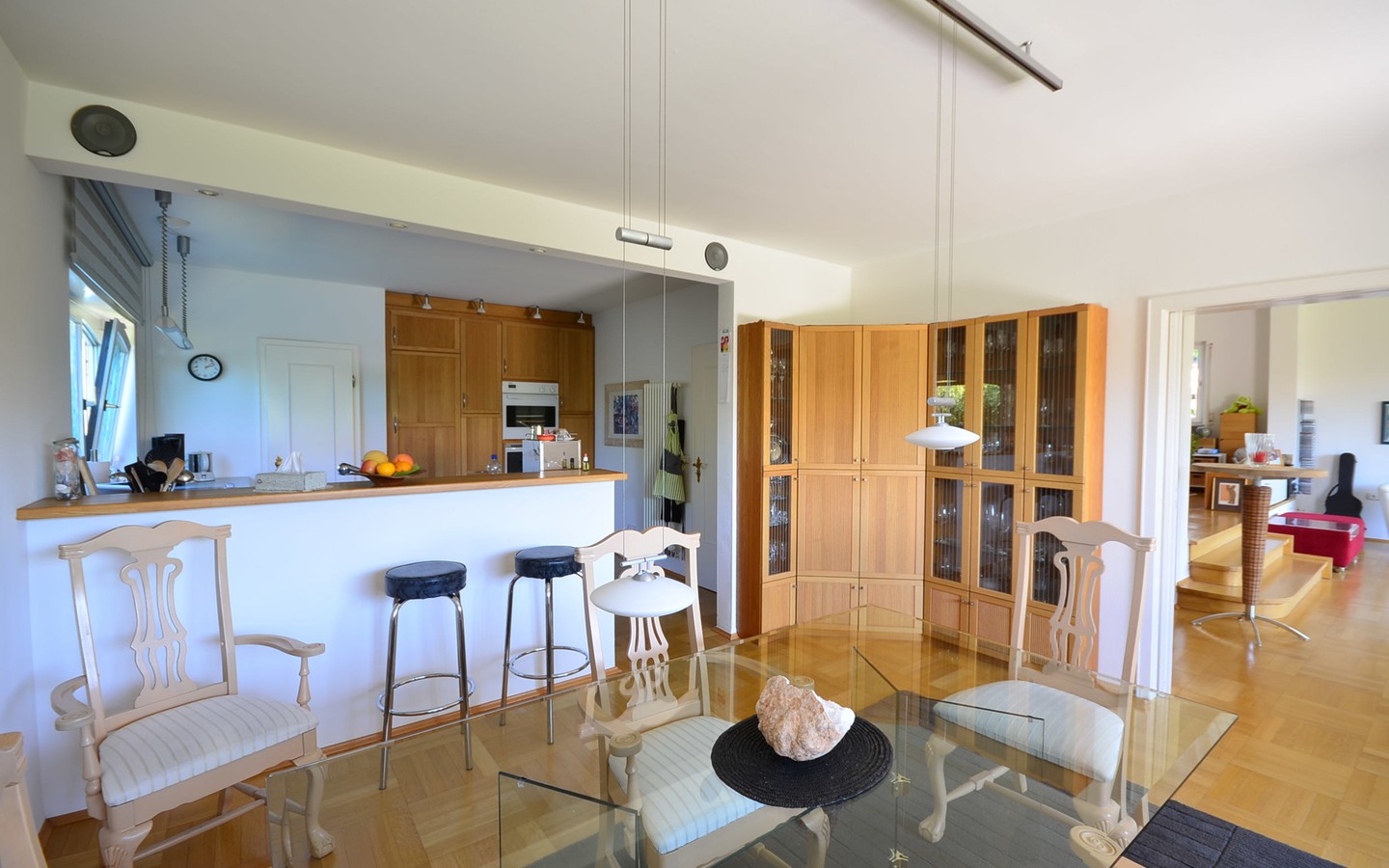 Ess- / und Küchenbereich - Nußloch: Sonne-Ruhe-Aussicht finden Sie in diesem stilvollen und großzügigen 1-2 Familienhaus.