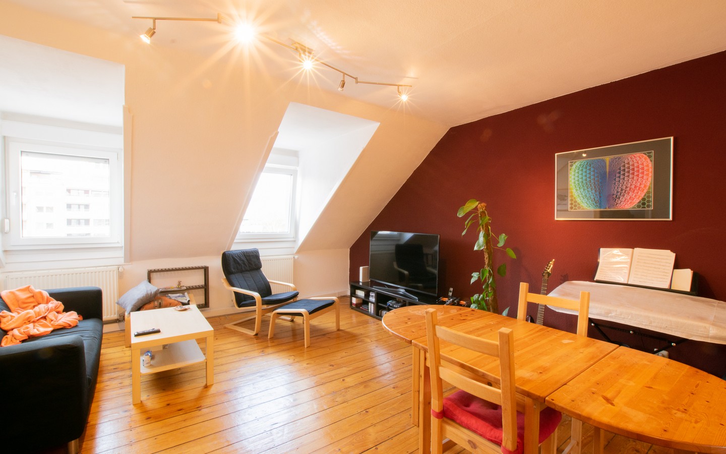 Wohnzimmer 3.OG - Seltene Gelegenheit: Tolles Mehrfamilienhaus mit Flair in der Weststadt