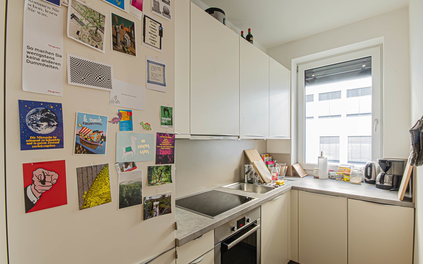 Küche - Moderne Zweizimmerwohnung mit Loggia im KurfürstenCarrè