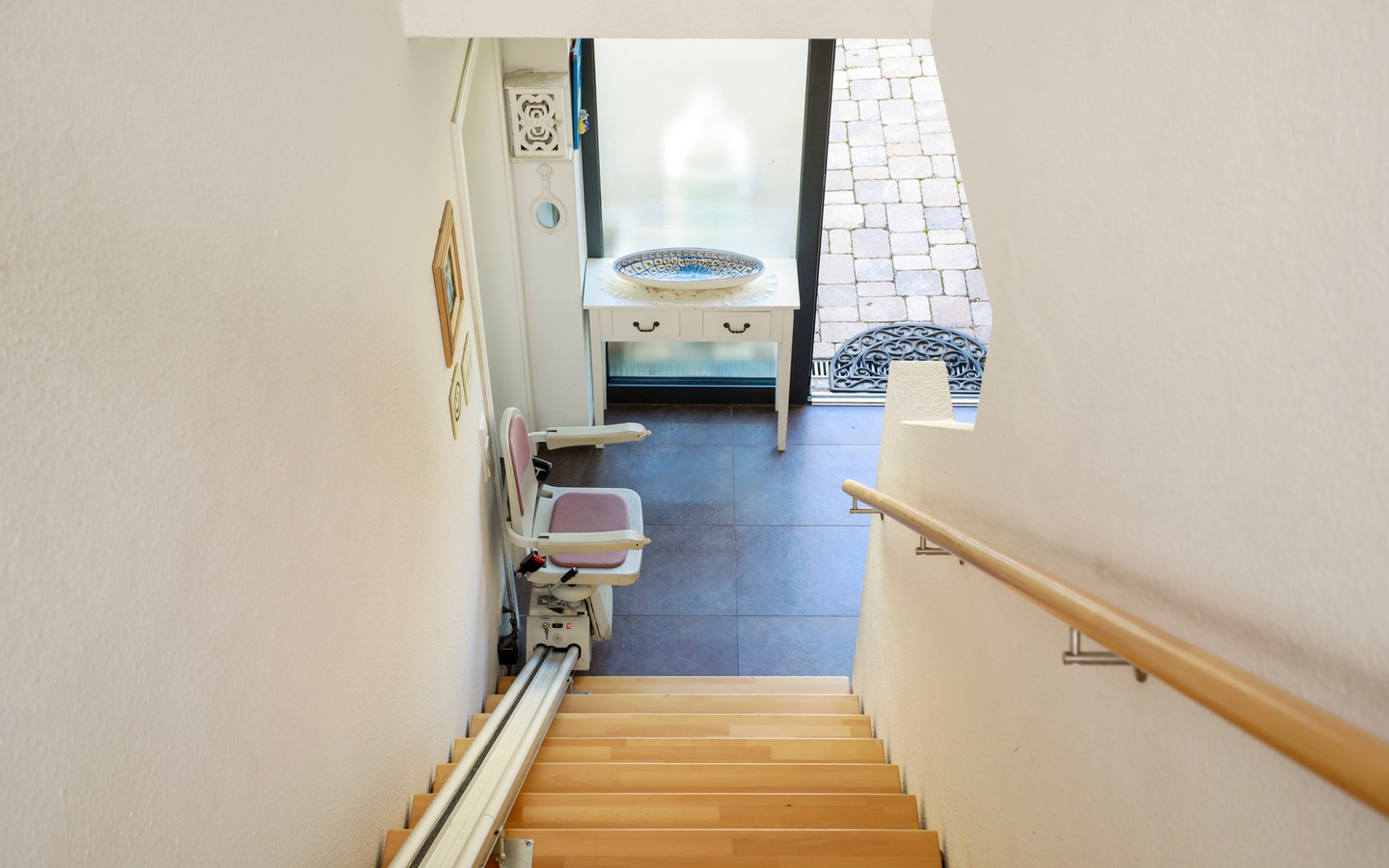 Treppe  - Moderne und energieeffiziente Doppelhaushälfte zum Wohlfühlen in Bammental