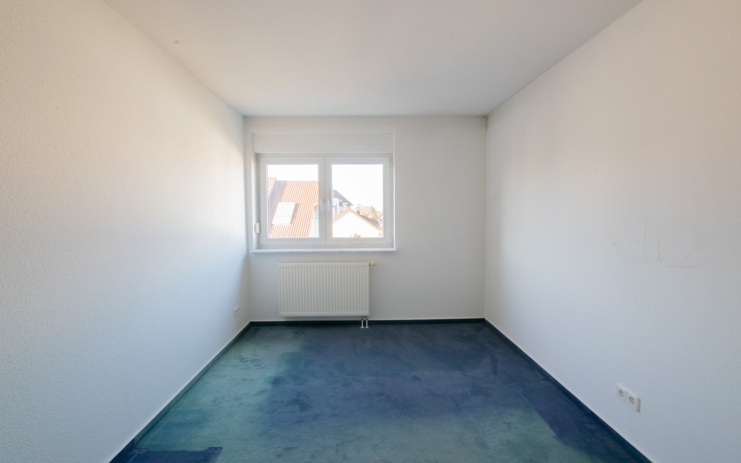 Zimmer  - Provisionsfrei: Lichtdurchflutete Maisonettewohnung in bevorzugter Lage von Dossenheim