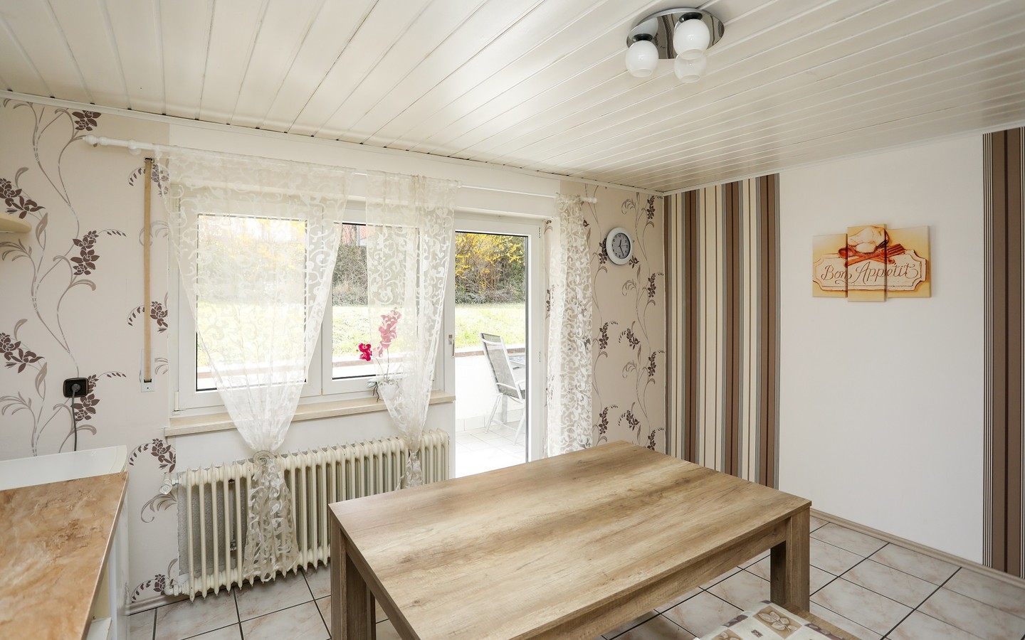 Küche - Raum für individuelle Wohn(t)räume: Attraktives und ausbaufähiges Zweifamilienhaus in Dielheim