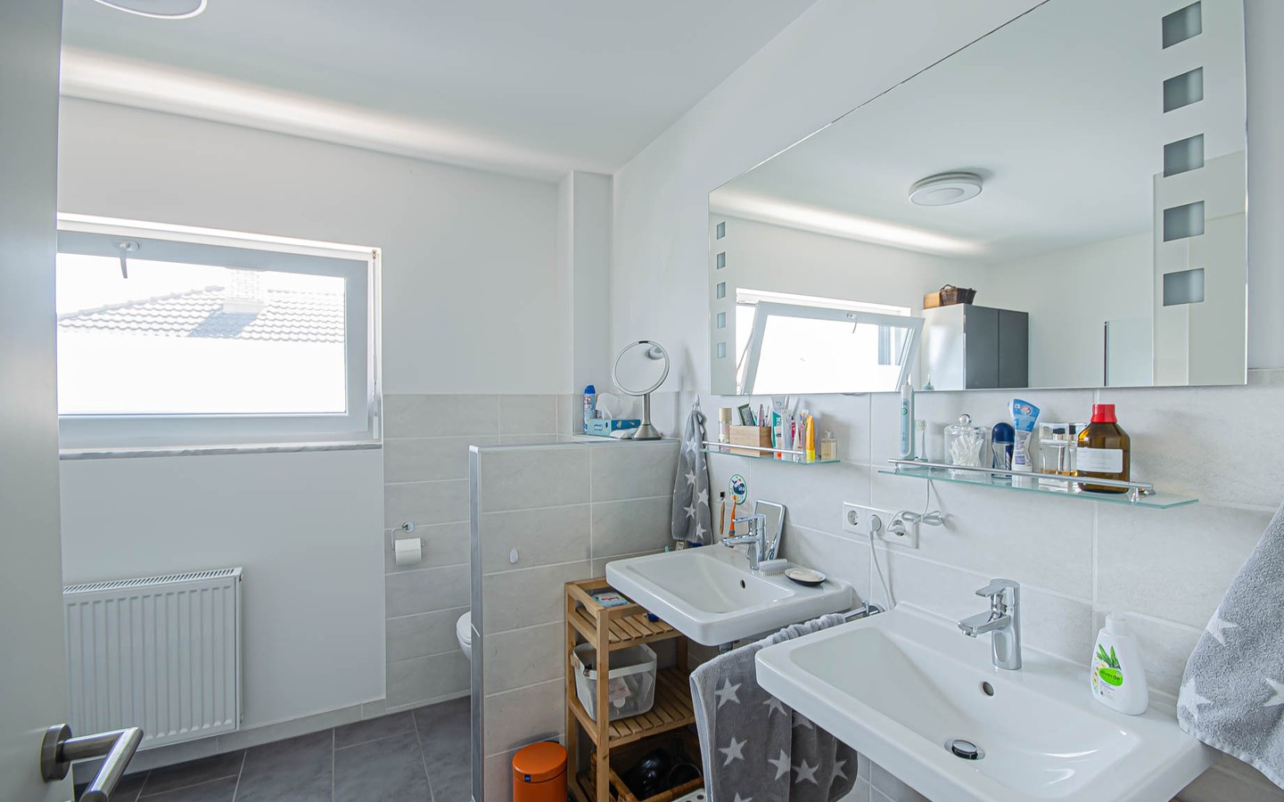Badezimmer - Modernes Reihenmittelhaus in Eppelheim