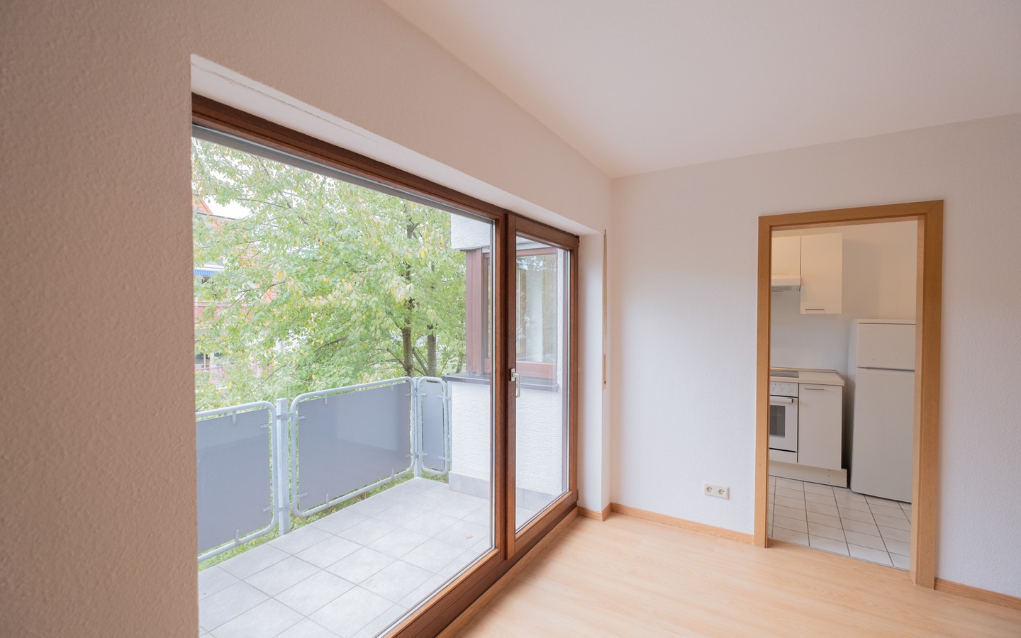 Zimmer 1 - Neues Eigenheim oder neue Kapitalanlage: 2-Zimmer-Dachwohnung in Leimen - sofort bezugsfrei!