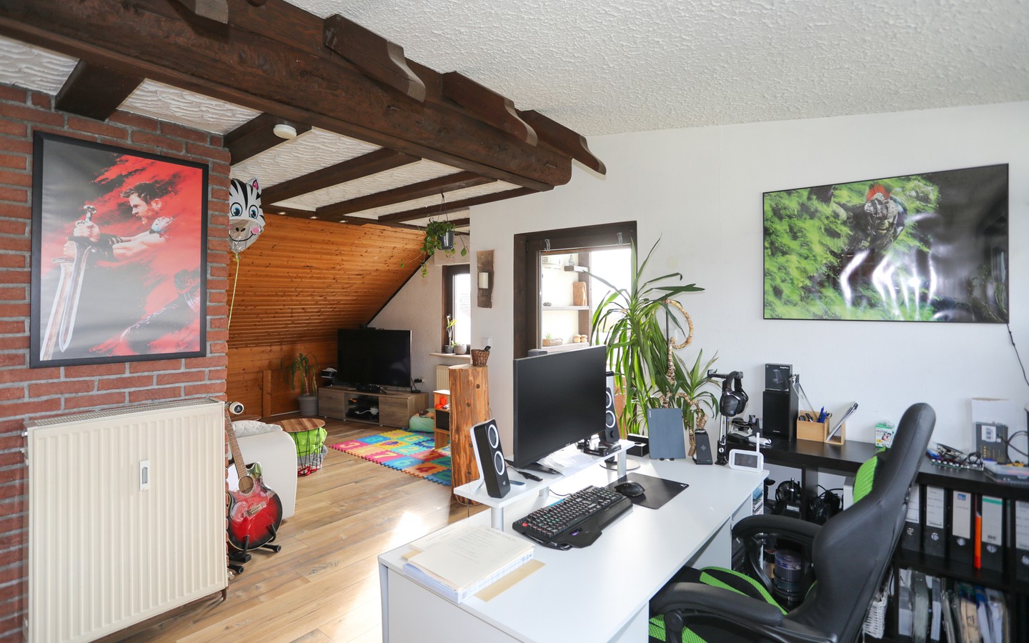 Wohnzimmer DG - Eppelheim: MFH auf großem Erbpachtgrundstück in 
familienfreundlicher Wohnlage zur flexiblen Nutzung