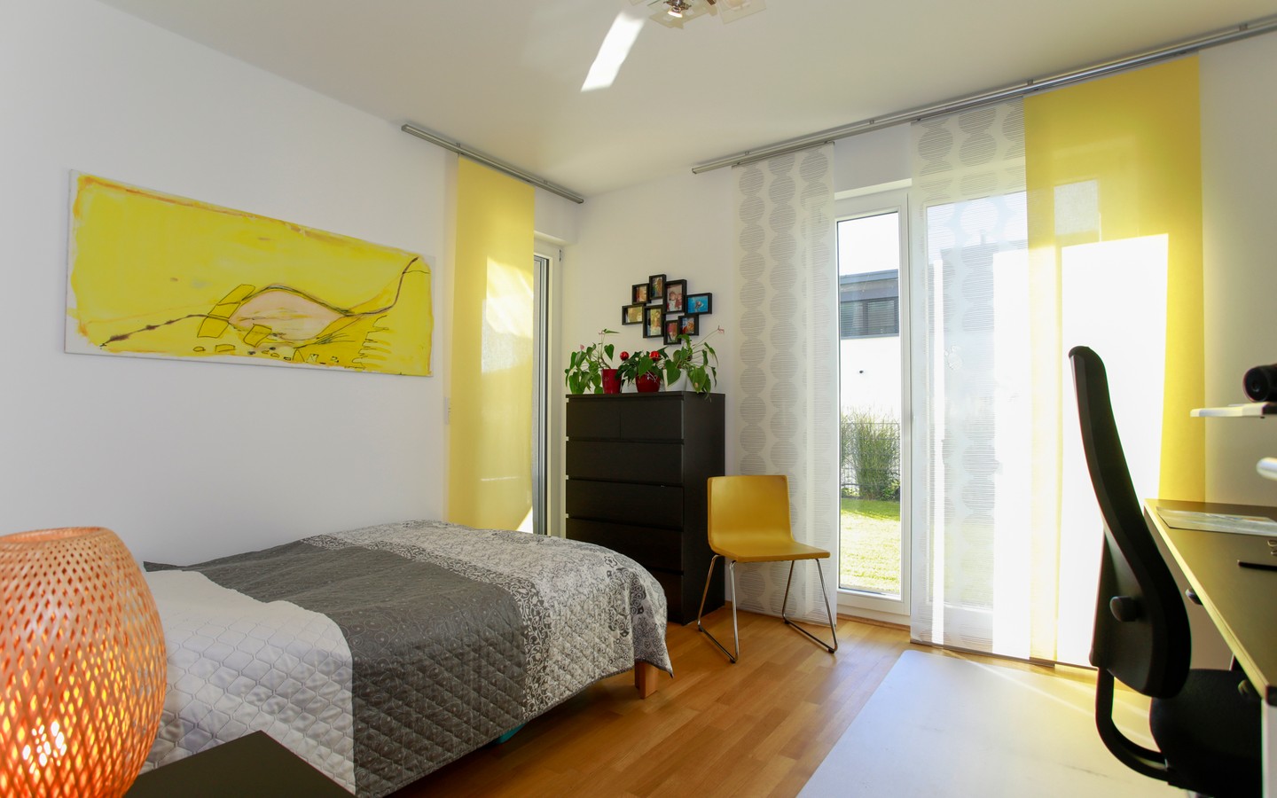 Arbeitszimmer - Neubaustandard: Traumhafte 5-Zimmer-Wohnung samt Garten und Sauna in der Heidelberger Weststadt