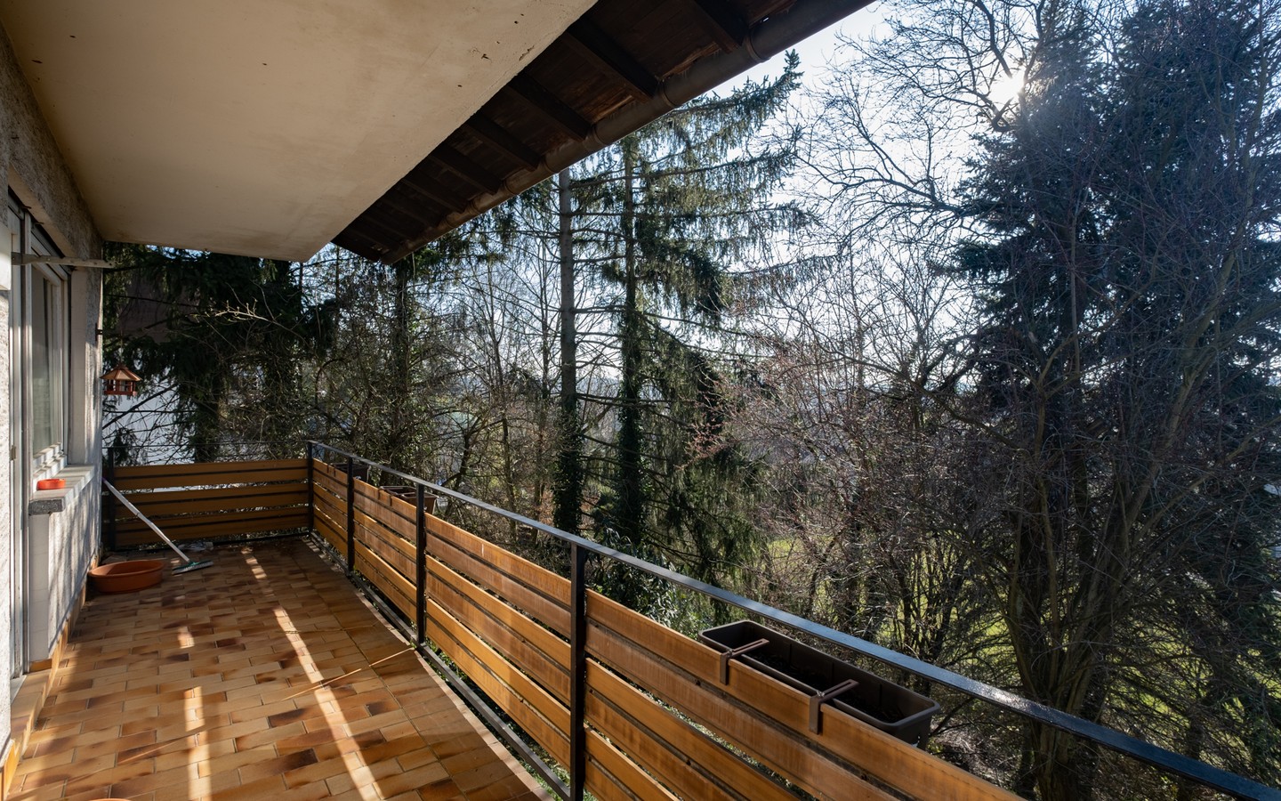 Balkon - Sinsheim-Rohrbach: Freistehendes & renovierungsbedürftiges Einfamilienhaus mit Einliegerwohnung