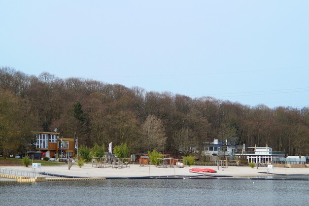 Der Kölner Norden hält zwei besondere Zuckerstückchen bereit, nämlich die Freibäder am Escher See und Fühlinger See.