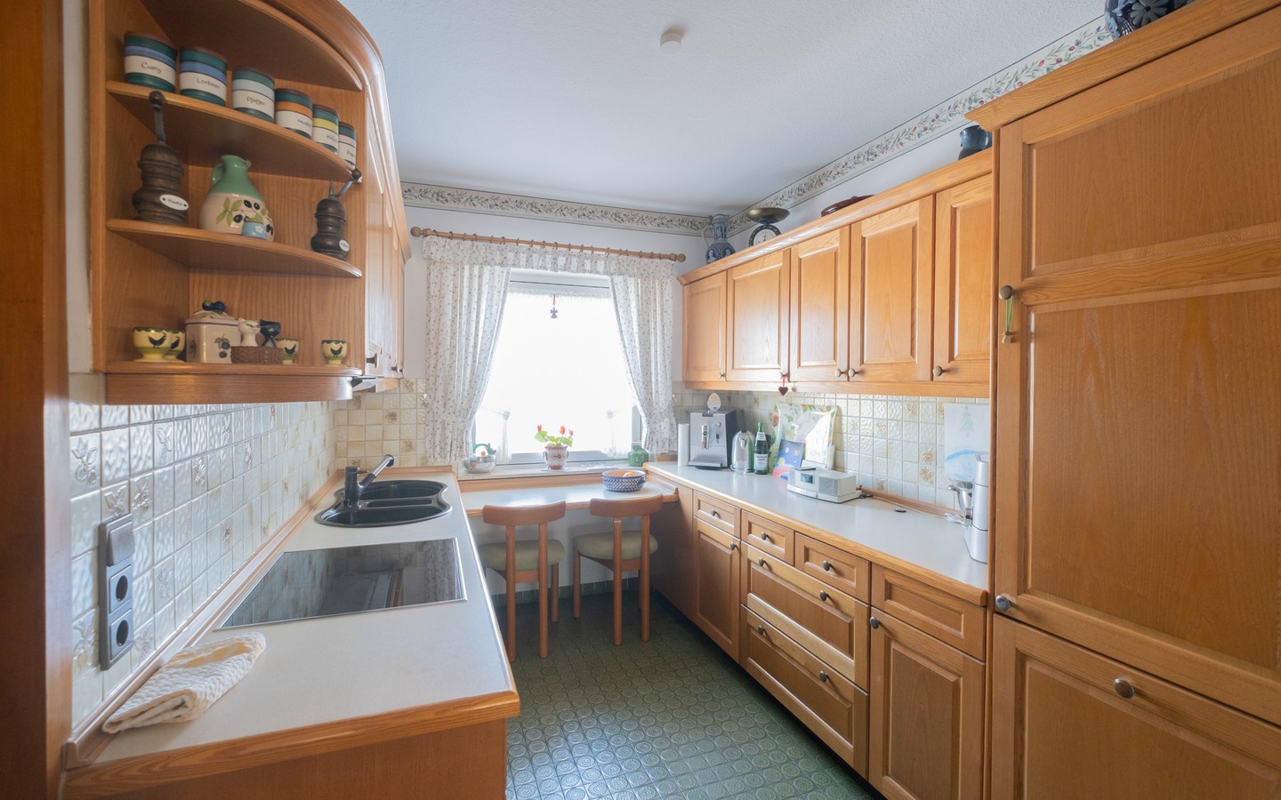 Küche - Schwetzingen: Herrliche 3-Zimmer-Wohnung mit großem Südbalkon und Zusatzraum im Untergeschoss