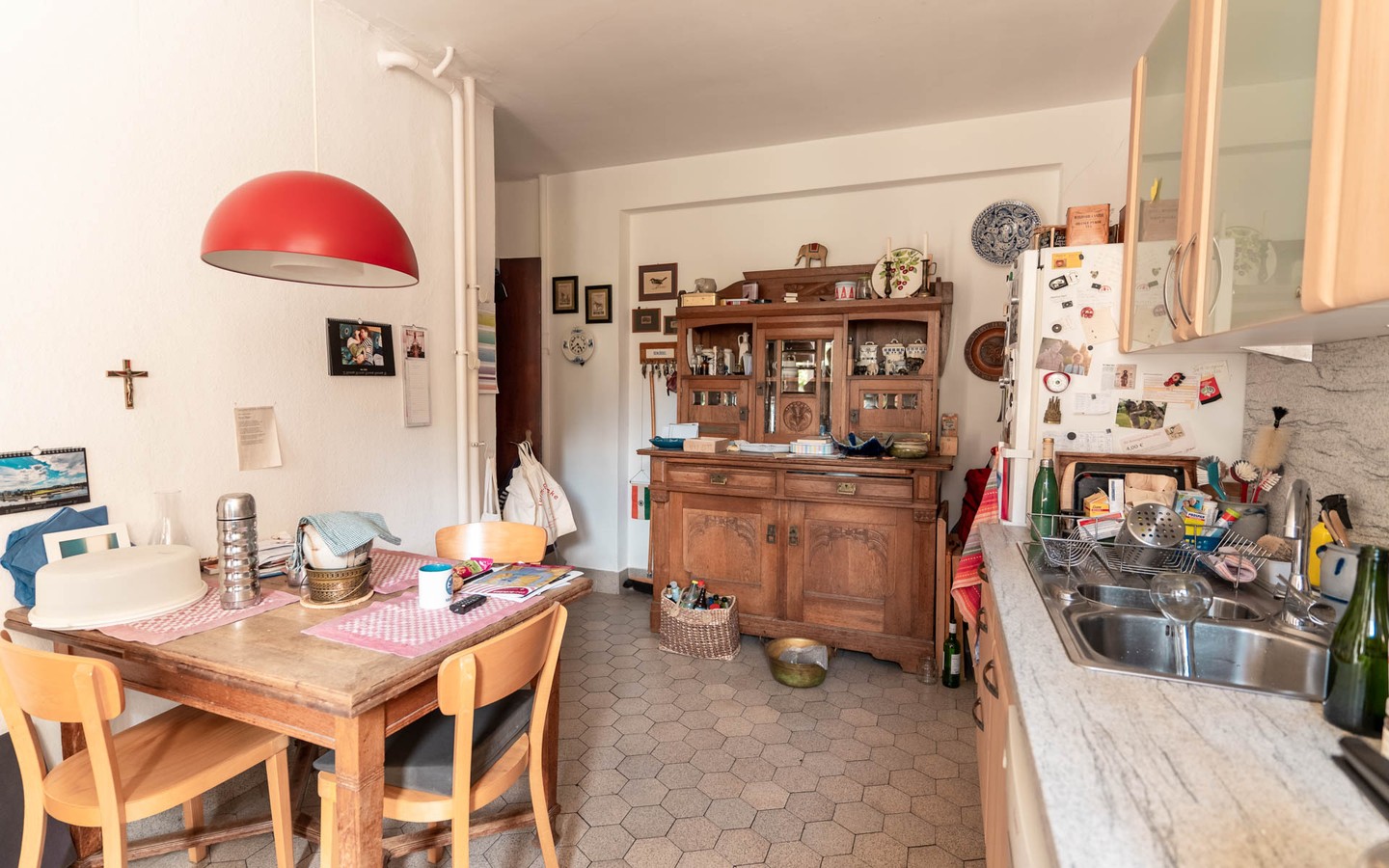 Küche 1. OG - Seltene Gelegenheit: Helle, teilvermietete Doppelhaushälfte in beliebter Wohnlage