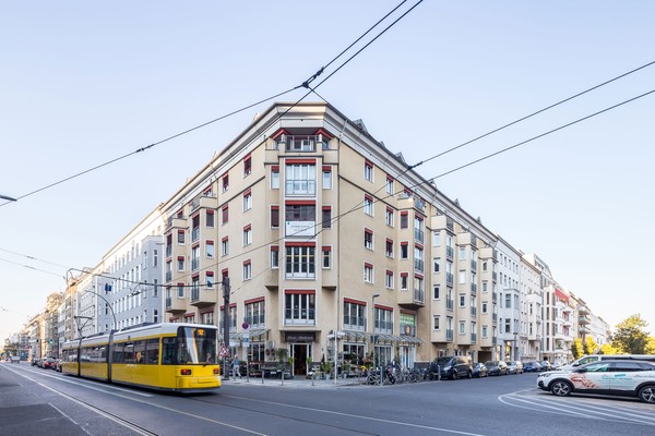 Stadtfotografie Berlin mit Straßenbahn