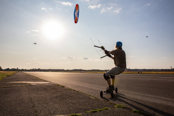 Kiter auf Tempelhofer Feld