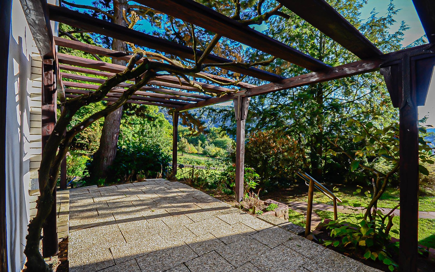 Terrasse Ost - Ein Kleinod in Kleingemünd – Großzügiges Einfamilienhaus mit tollem Garten