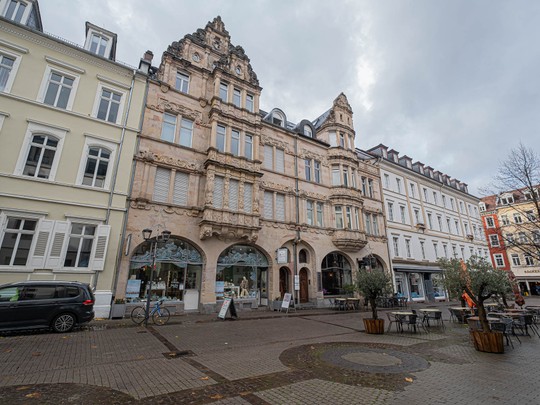 Rarität – Dachgeschosswohnung mit Schlossblick -
 Ideal für kreative Singles oder Paare - Ihr Immobilienmakler in Heidelberg
