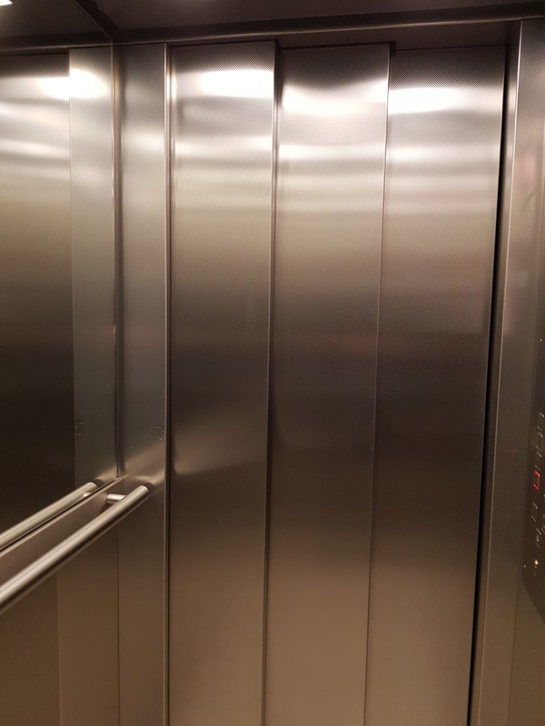 Aufzug
				