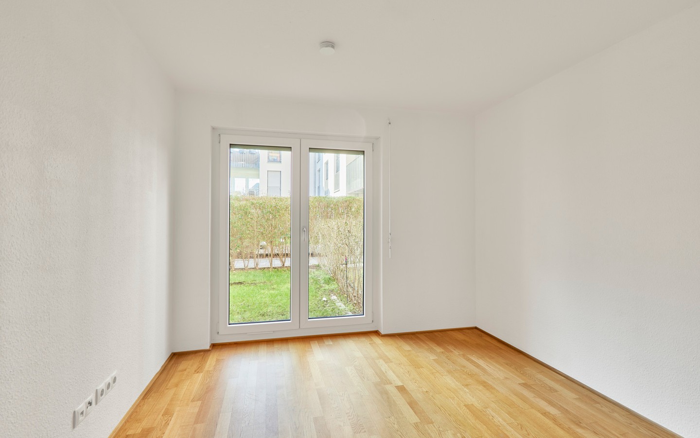 Zimmer 3 - Modern und barrierefrei wohnen in Schriesheim: 3-Zimmer-EG-Wohnung mit Garten und 2 Stellplätzen