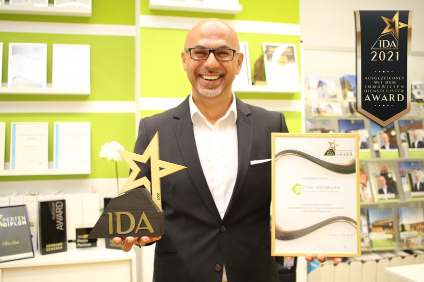 Immobilienmakler Köln - IDA Award Immobilien Dienstleister des Jahres BVFI.jpg
				