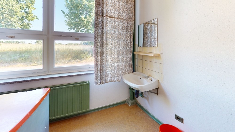 Paul-Korff-Strae-Bathroom(4)
				