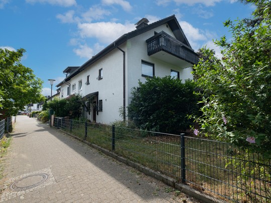 Geräumiges Reihenendhaus in ruhiger, familienfreundlicher Wohnlage mit grünem Flair in HD-Kirchheim - Ihr Immobilienmakler in Heidelberg