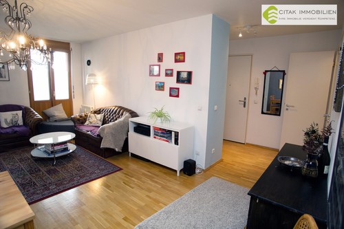 Wohnzimmer2 - 2 Zimmer Wohnung in Köln-Nippes
				