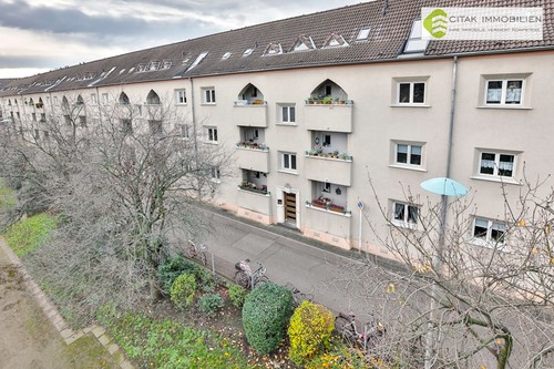 Gebäudeansicht - 2 Zimmer Wohnung in Köln-Mauenheim
				