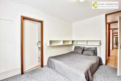 Schlafzimmer 2 - 4 Zimmer Wohnung in Köln-Poll