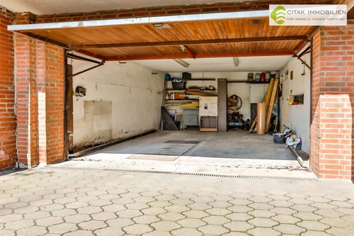 Garage - 3 Wohnung in Köln-Auweiler
				