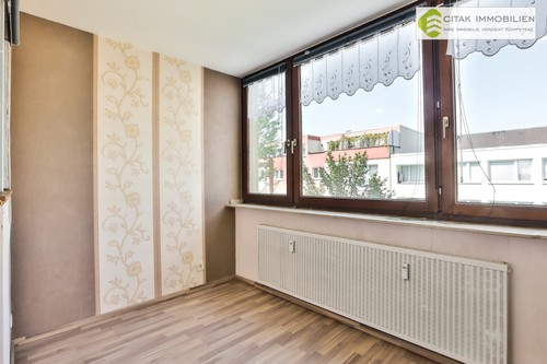 Ess-/ Arbeitszimmer Pos1 - 4 Zimmer Wohnung in Köln-Niehl