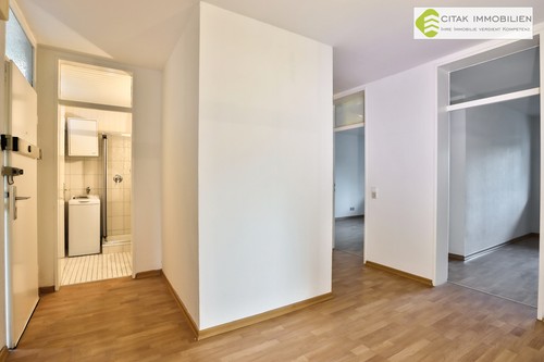 Eingang- 3 Zimmer Wohnung in Köln-Weiden