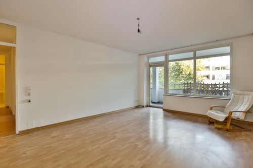 Wohnzimmer Pos2 - 3 Zimmer Wohnung in Köln-Weiden