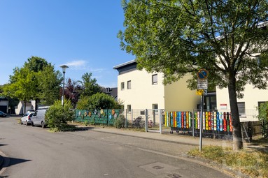 Kindergarten
				