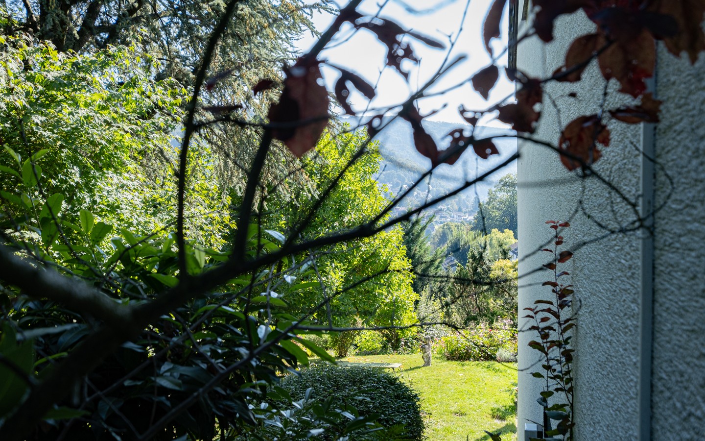 Garten seitlich - Reihenendhaus in ruhiger Lage mit Garten, Stellplatz und malerischem Ausblick in HD-Ziegelhausen