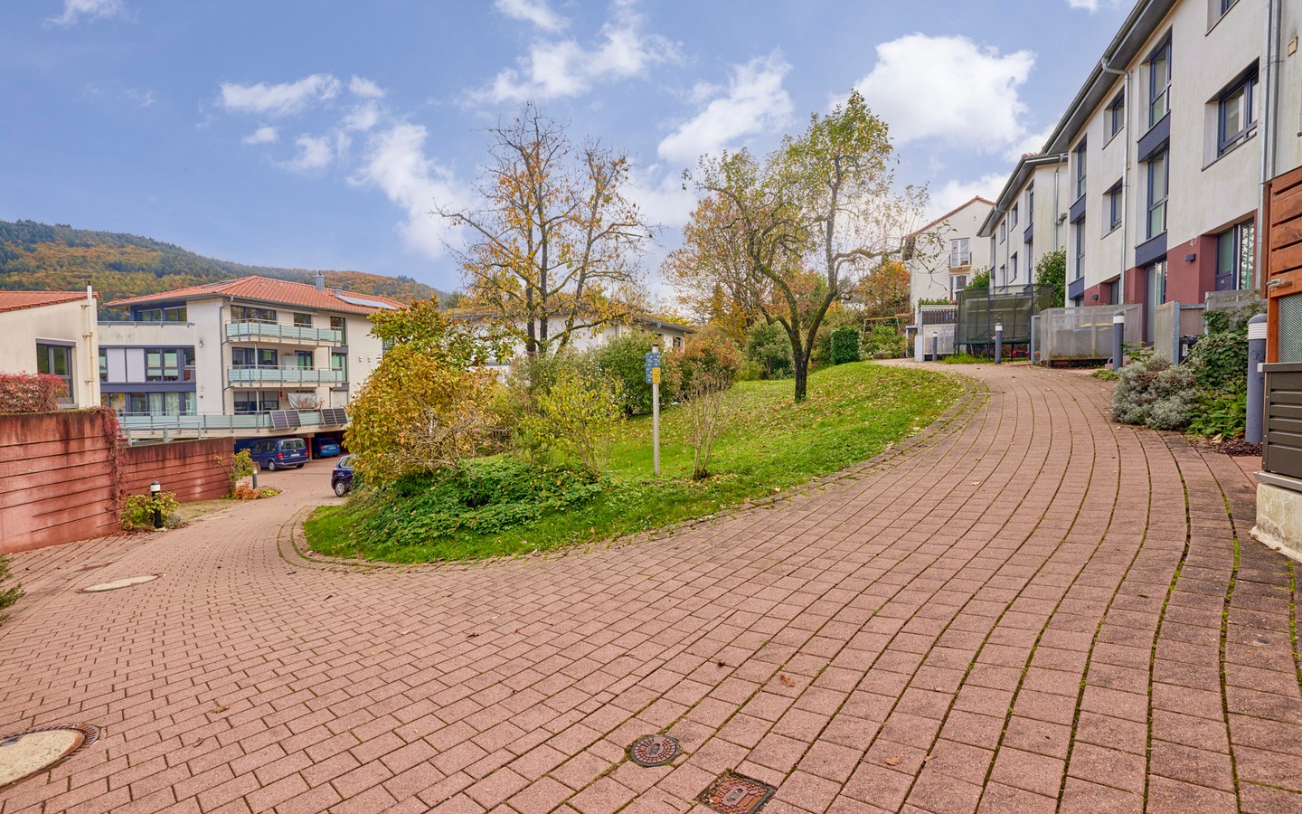 Wohnanlage - Modern & naturnah: großzügiges RMH mit viel Platz, Garten und Terrasse in Heidelberg-Schlierbach