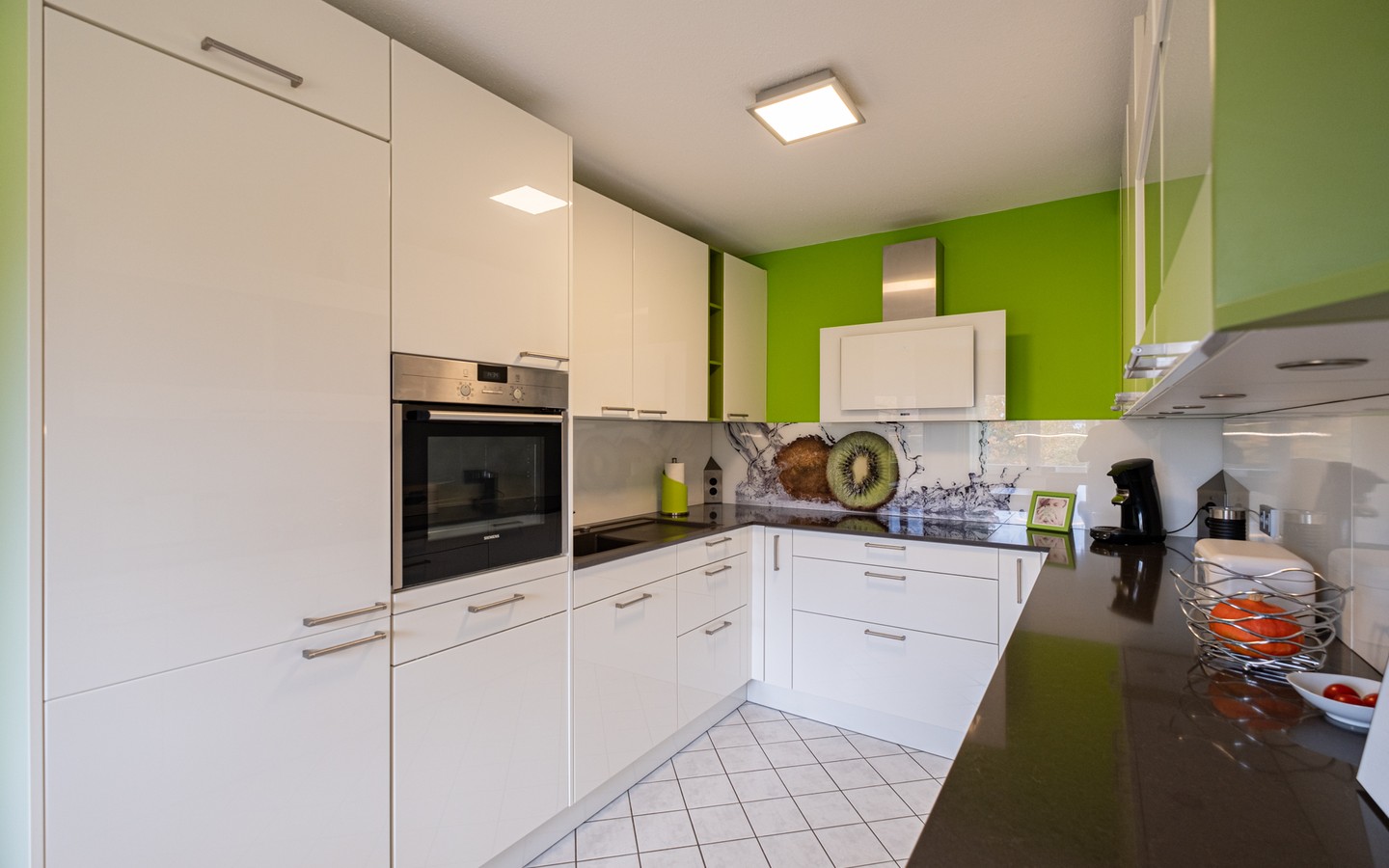 Küche - Großzügig & barrierefrei: 4,5-Zimmer-Wohnung mit Sonnenbalkon in gesuchter Wohnlage von HD-Kirchheim