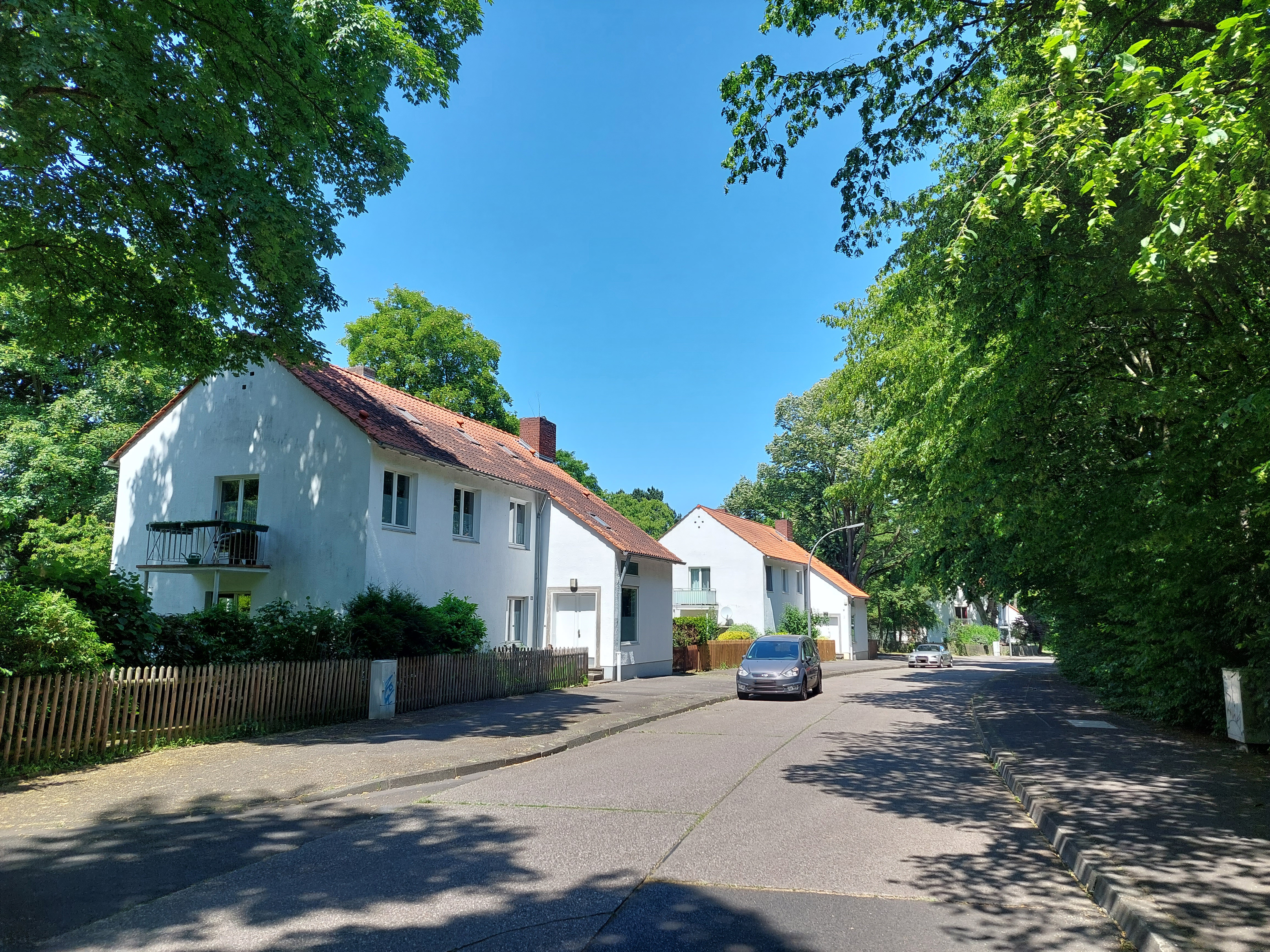 Sie suchen nach einem Immobilienmakler für Köln-Raderthal der Ihr Haus oder Eigentumswohnung sicher und stressfrei verkaufen kann?