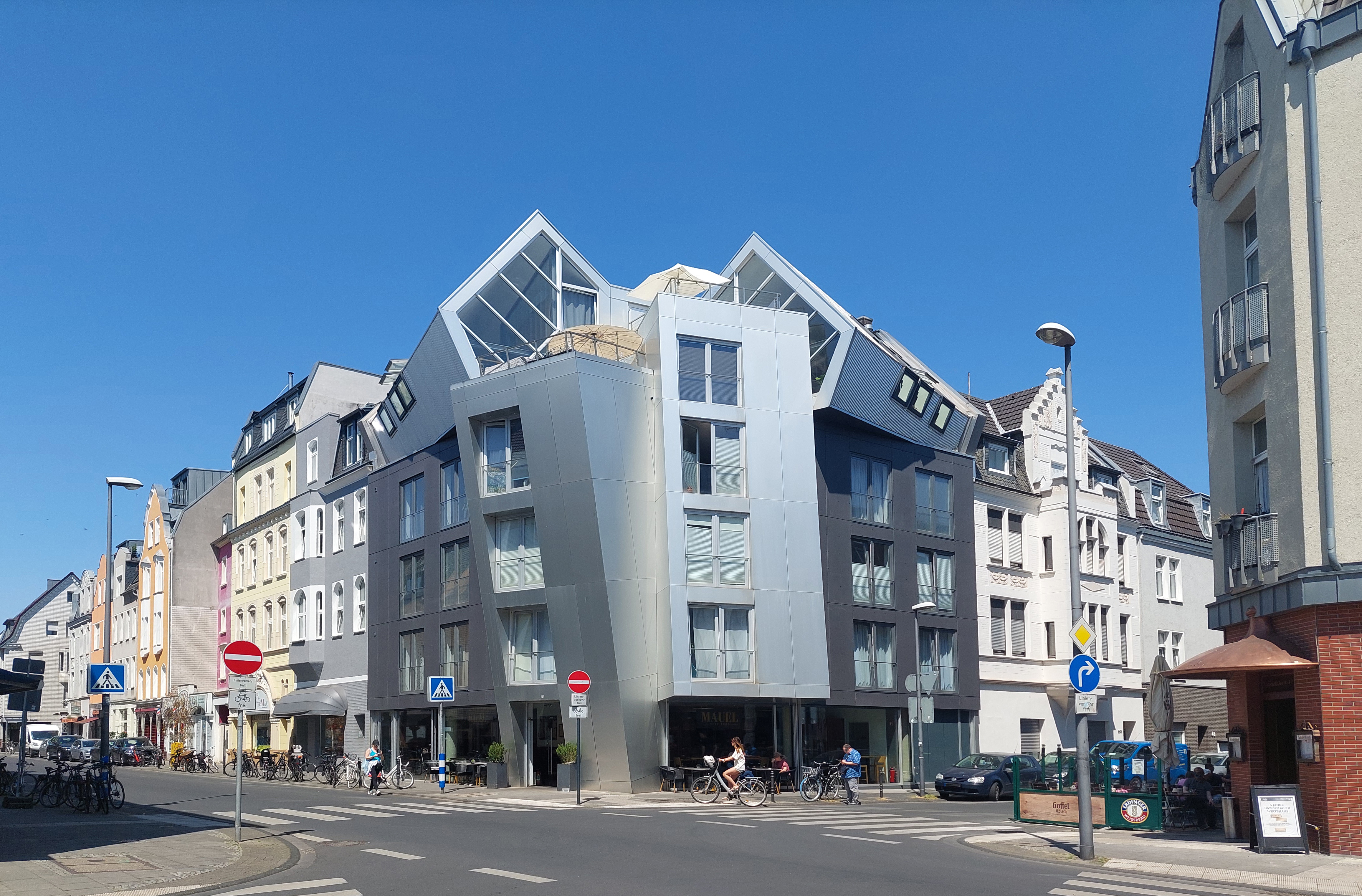 Sie suchen nach einem Immobilienmakler für Köln-Bayenthal der Ihr Haus oder Eigentumswohnung sicher und stressfrei verkaufen kann?