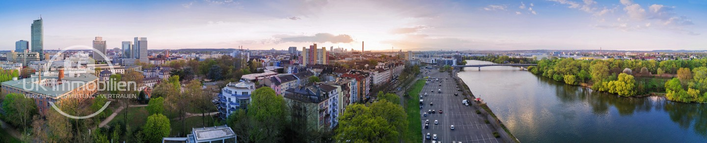 Immobilienmakler-Offenbach-Mainstraße-Carl-Ulrich-Bruecke-City-Tower-Offenbach-Skyline-Frankfurt.jpg