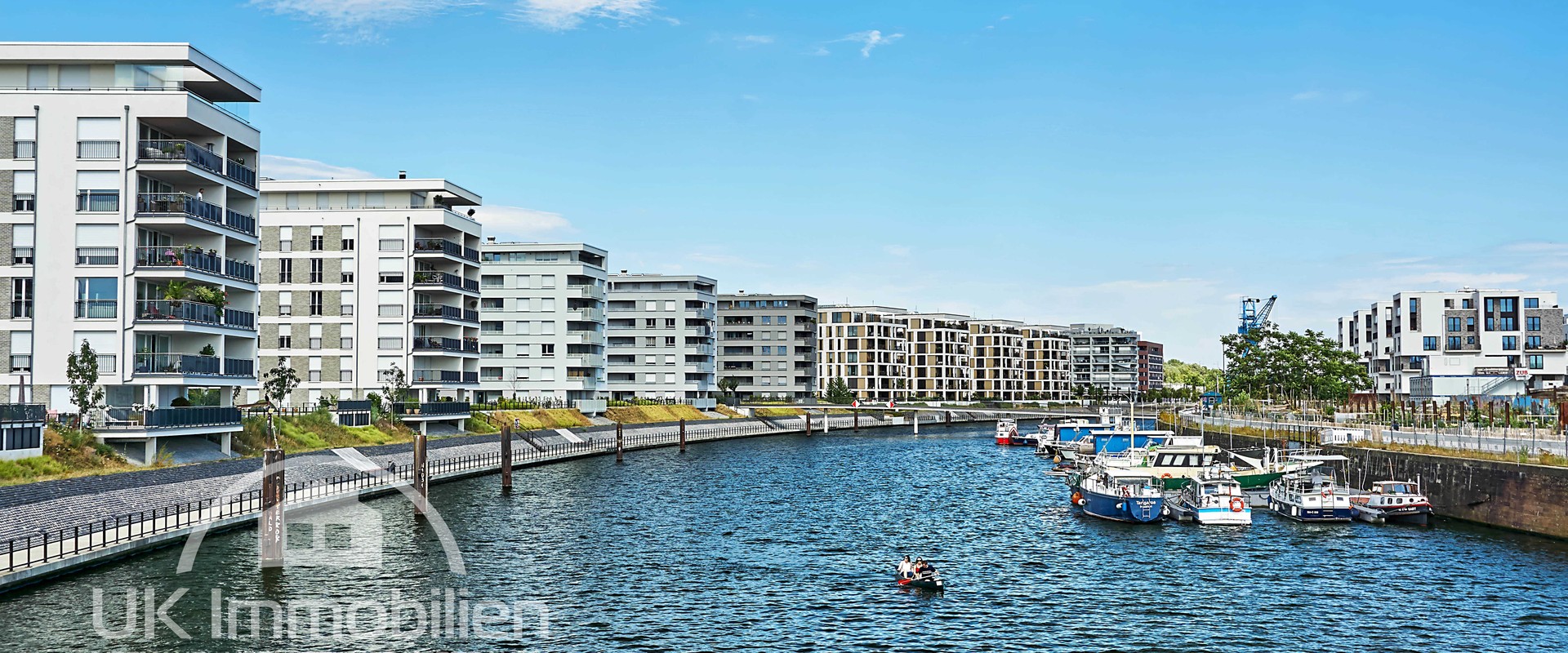 Immobilienmakler-Offenbach-Hafeninsel-Mainufer-Hafentreppe.jpg