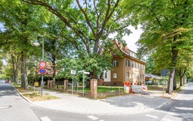 Kreuzung und "Altes Postamt"