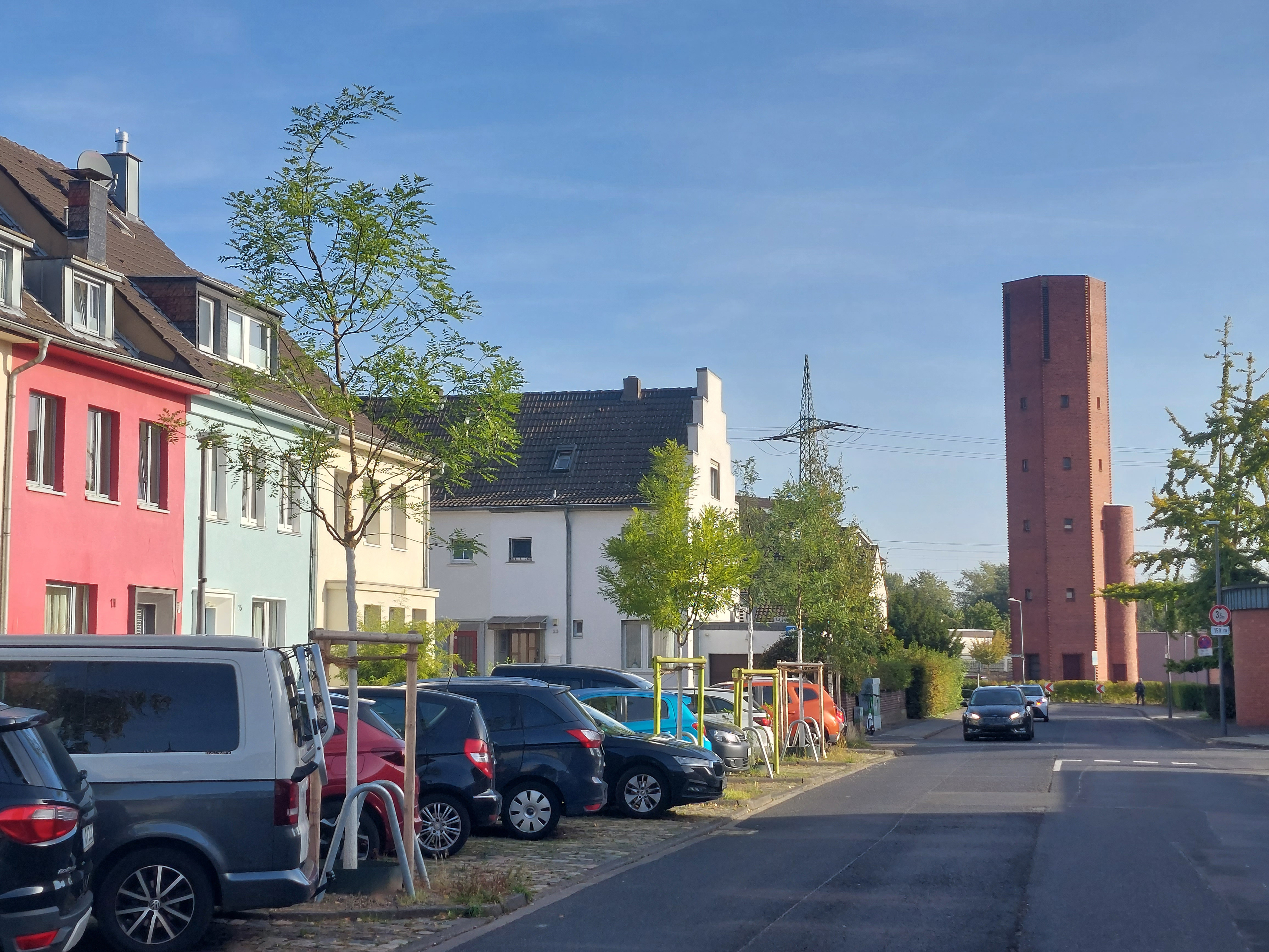 Sie suchen nach einem Immobilienmakler für Köln-Poll der Ihr Haus oder Eigentumswohnung sicher und stressfrei verkaufen kann?