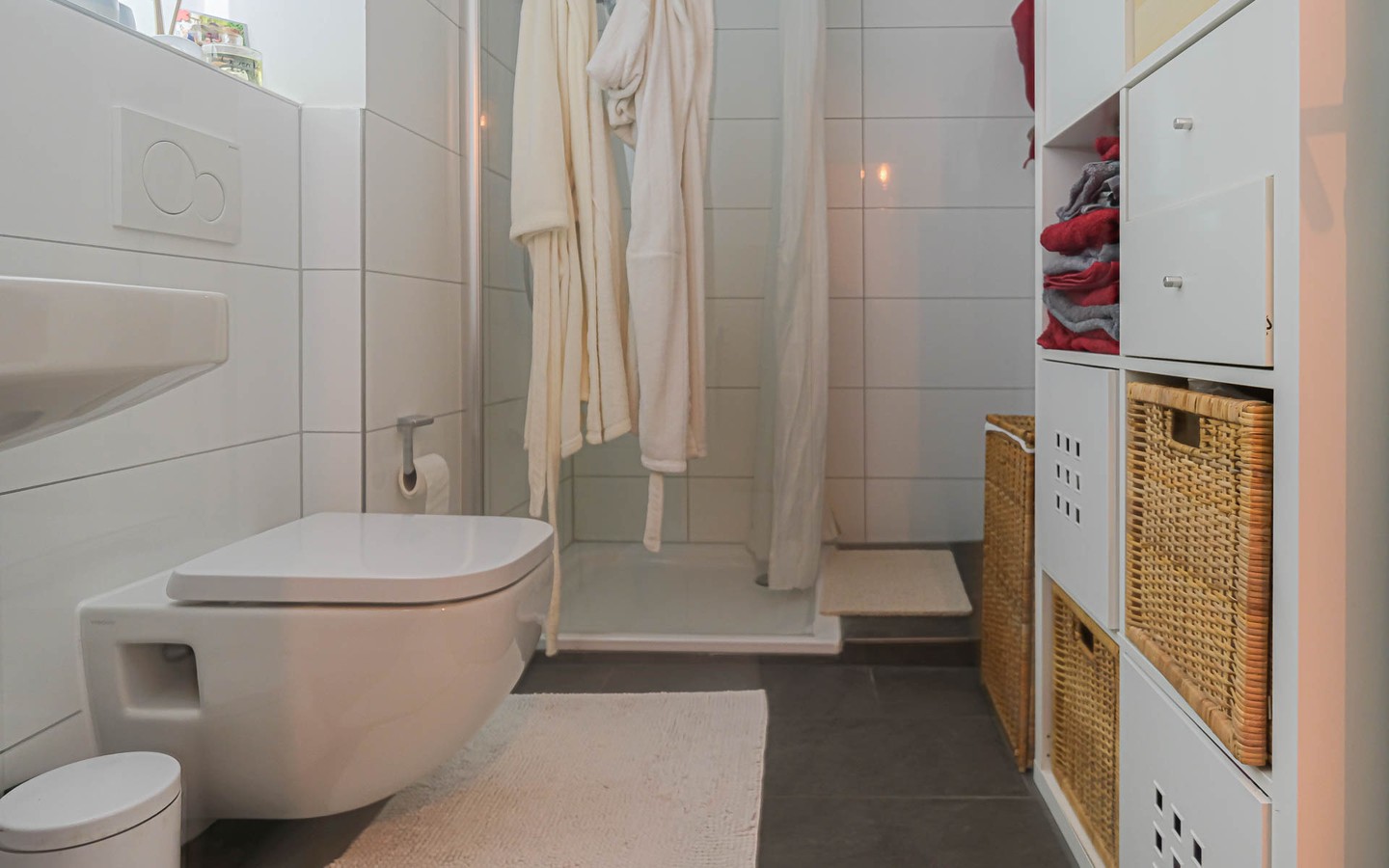 Badezimmer - Außergewöhnliche Maisonettewohnung mit Wintergarten und Neckarblick