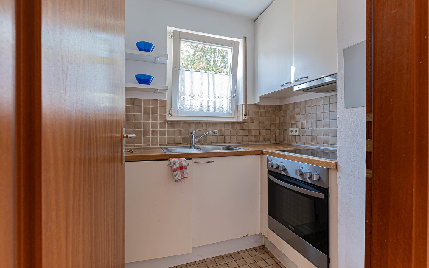 Küche - HD-Weststadt: Gepflegte Zweizimmerwohnung mit Balkon in zentraler Lage