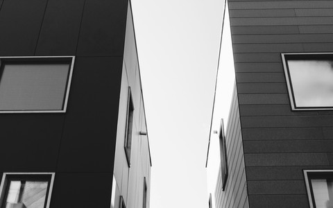 grayscale_photo_of_concrete_building - ©dan__burton