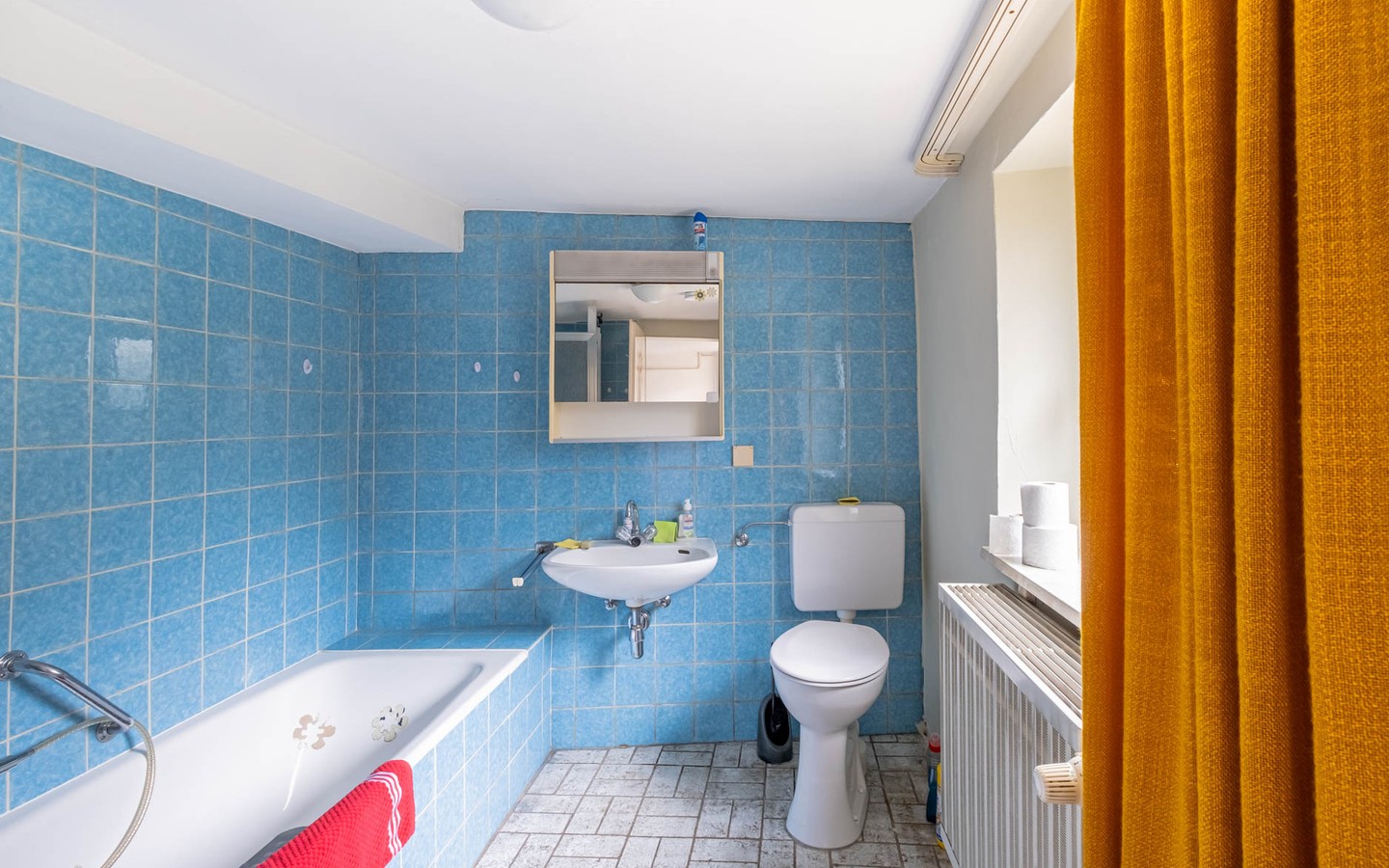 Badezimmer - Kreatives Erwachen: Ein 1820 erbautes Haus erfindet sich
neu