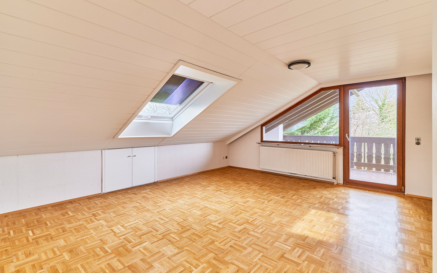 DG Zimmer 2 - Freistehendes Einfamilienhaus mit Garten und Garage in ruhiger Feldrandlage in Neckarhausen