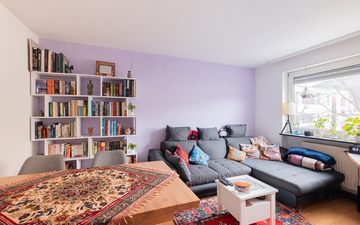 Wohnbereich - Gemütliche Zwei-Zimmer-Wohnung in zentraler Lage
Heidelbergs: Wohnen mit Komfort und Charme